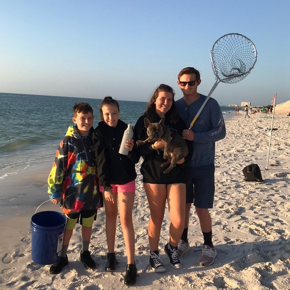 Sustainable Frenchie French Bulldog Eco Luxury Gucci Girl LVMH Follow Chanel - Picture 3 of 11